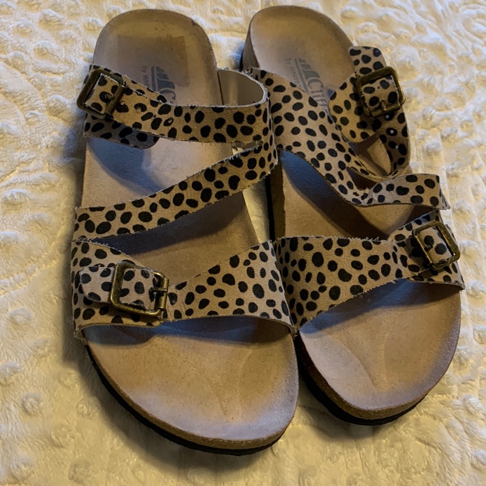 Cliffs by White Mountain sandals